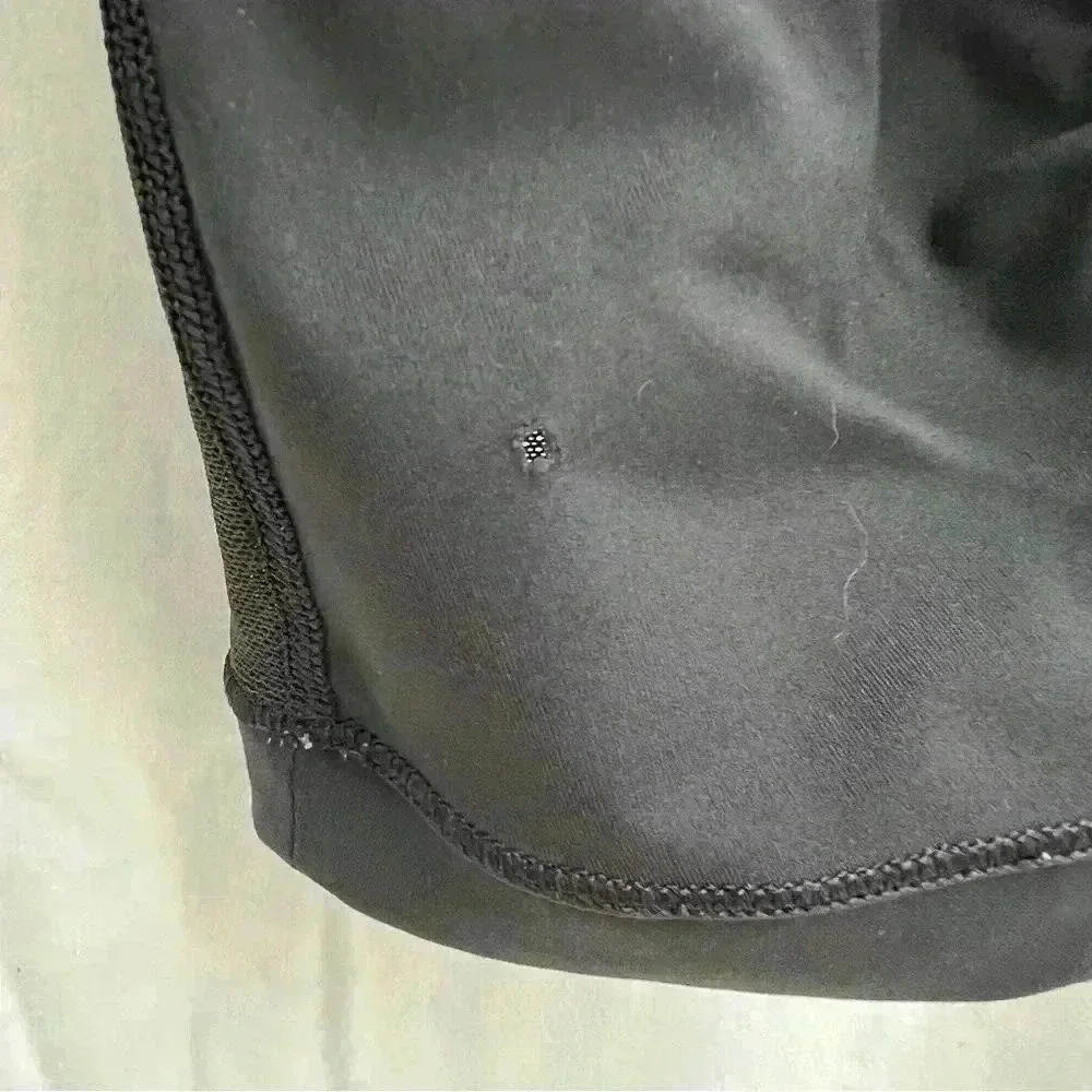 Lululemon cropped black leggings with mesh detailing. - Picture 5 of 6